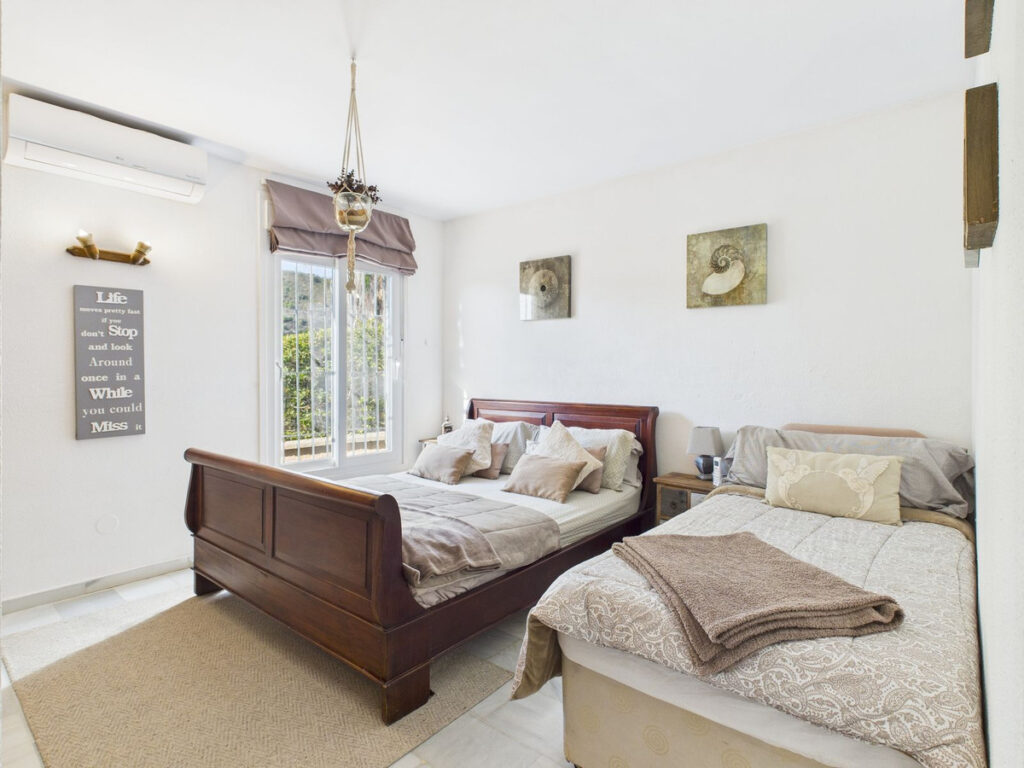 13 5fd73dea700db77384c091ca9818b1a9 064633