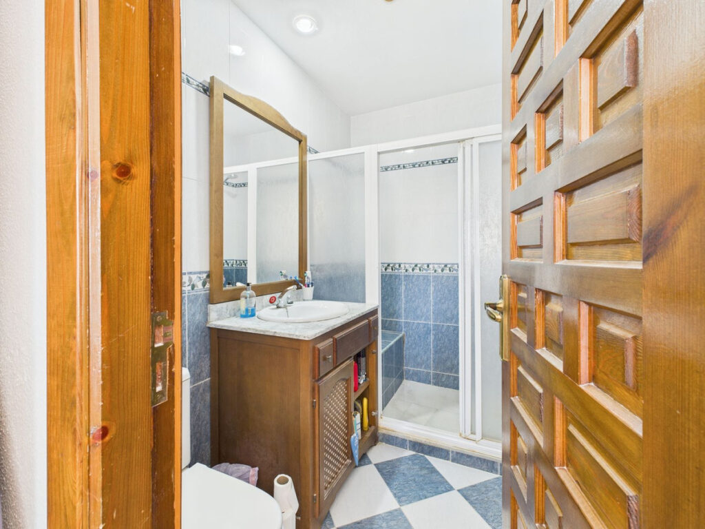 23 79897b85162c6a486c7a4d1eb46924dd 064616